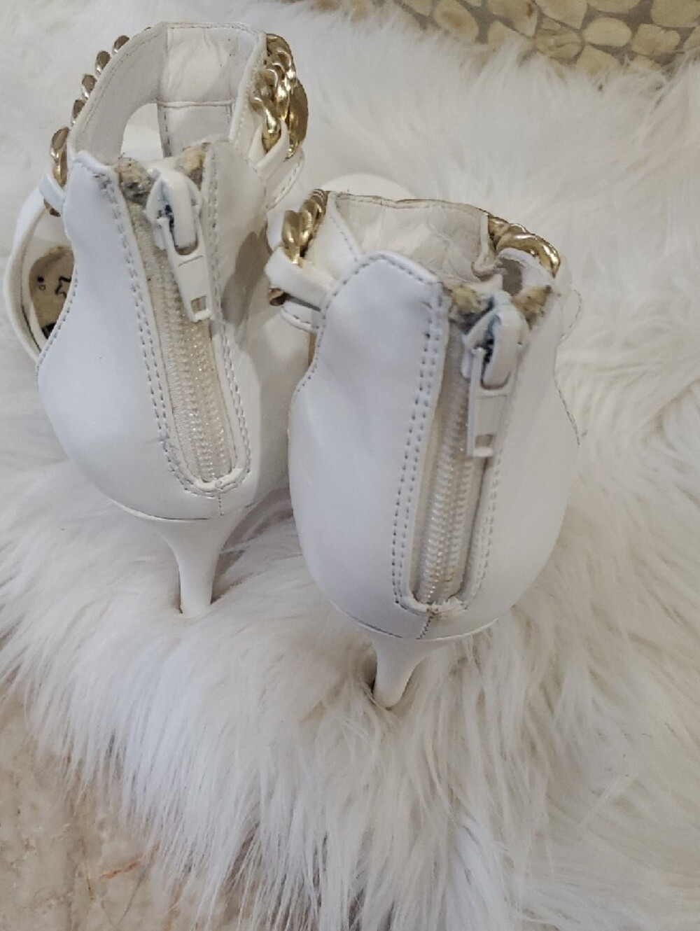 Brash White Heels with Gold Chain Accent - Picture 5 of 16